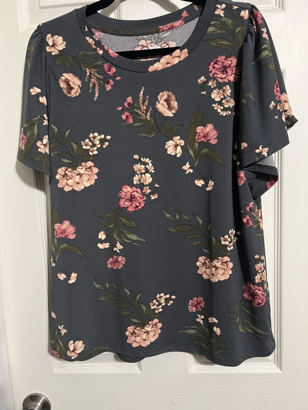 Maurice’s 24/7 Women’s Dark Gray Floral Short-Sleeve Top - Pink Floral Print